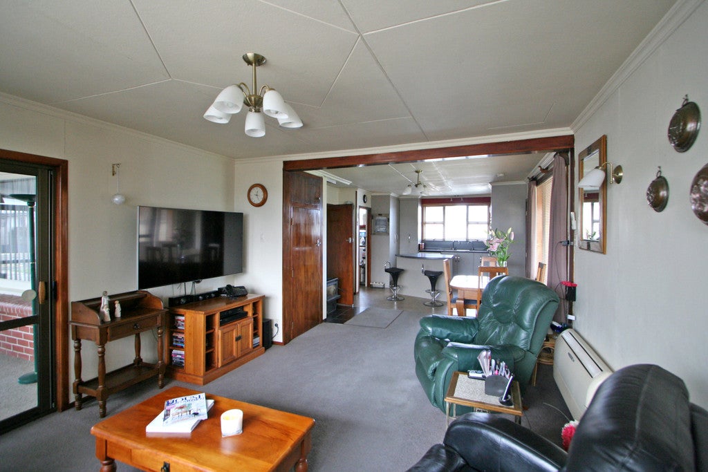 4 Henderson Street, Kingswell, Invercargill - Carousel 2