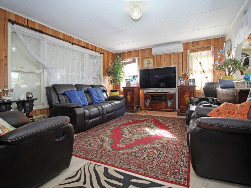 1/6 Wayne Drive, Mangere, Auckland - Carousel 2