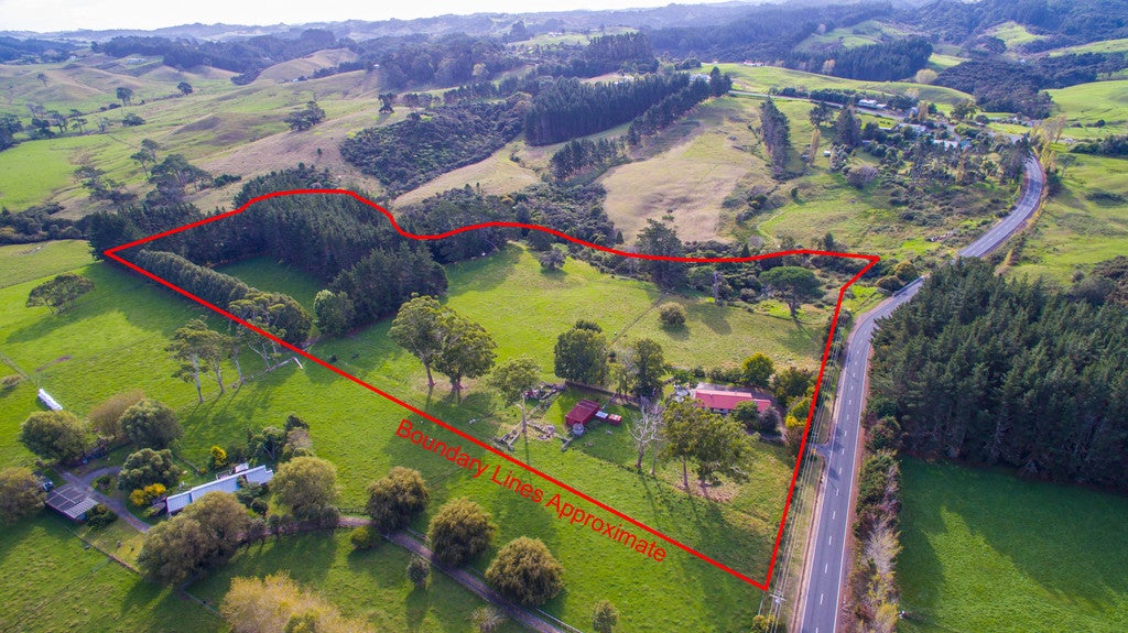 37 Upper Orewa Road, Silverdale - Carousel 26