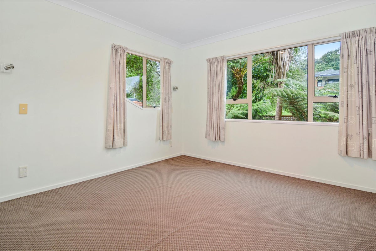 8 Greenfield Drive, Western Heights, Hamilton - Carousel 19