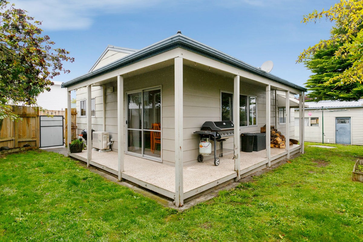 2/127 Rifle Range Road, Taupo, Taupo - Carousel 1