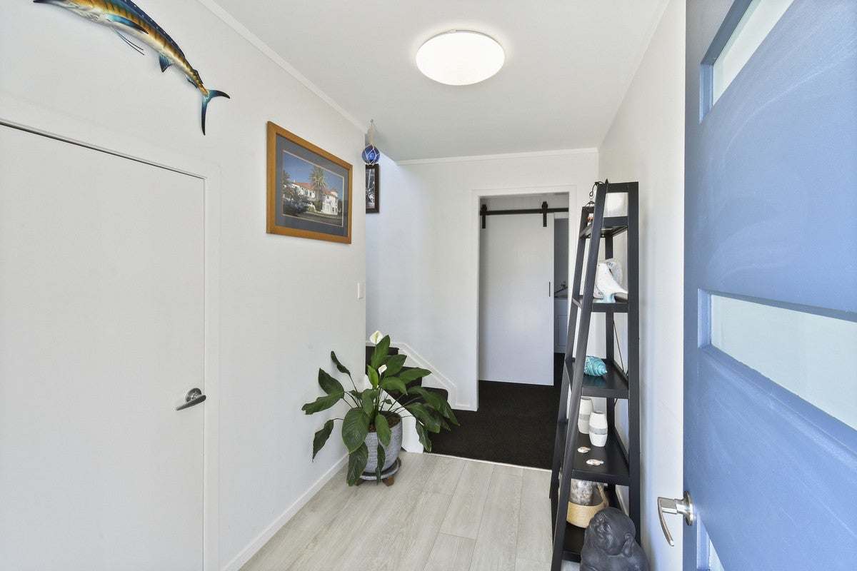 13 Bertram Road, Papakura - Carousel 14