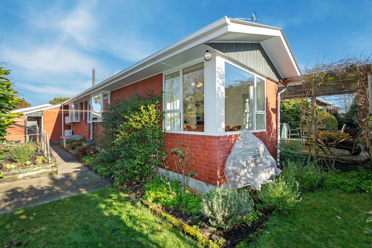 32 Rosedale Place, Avonhead, Christchurch - Carousel 23