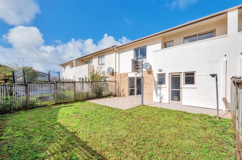 10 Gina Avenue, Ranui, Auckland - Carousel 1