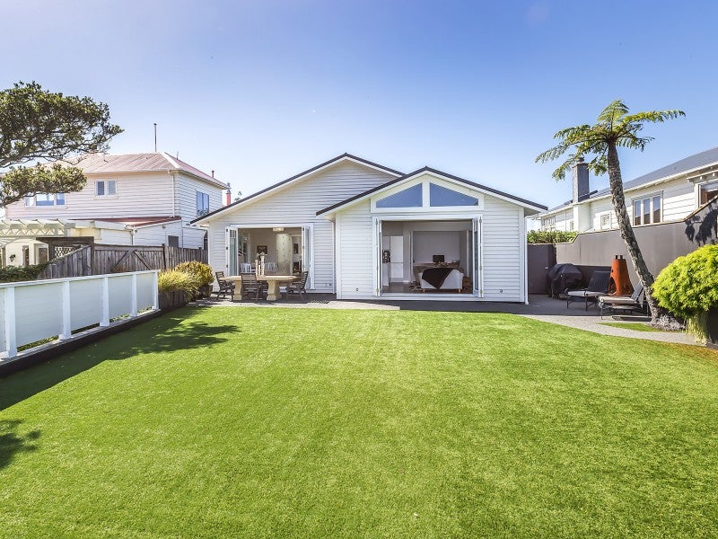 73 Karepa Street, Brooklyn, Wellington - Carousel 2