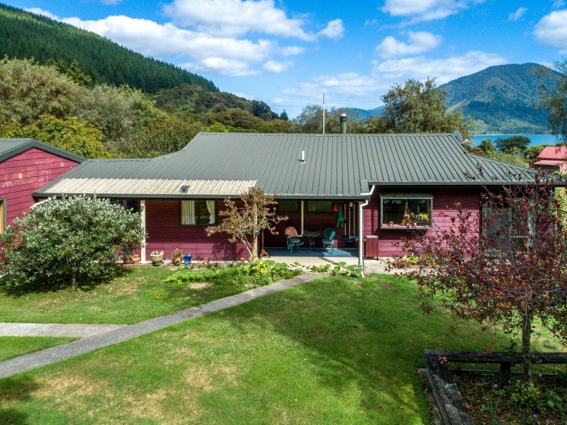 734 Kenepuru Road, MAHAU SOUND - Carousel 2