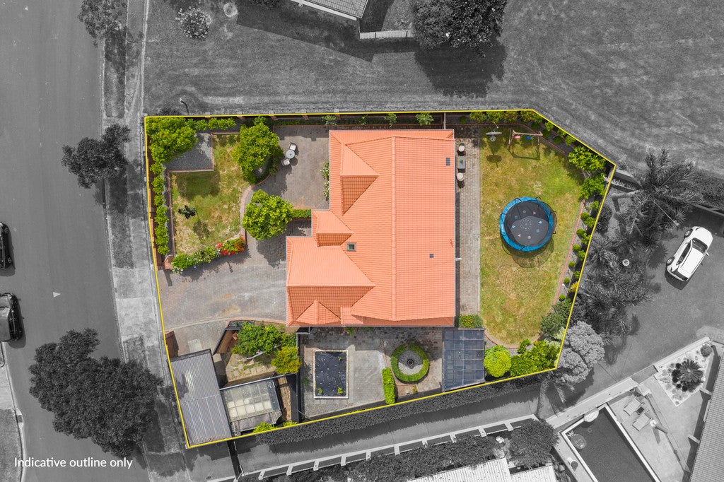 27 Pyatt Crescent, Saint Johns, Auckland - Carousel 2
