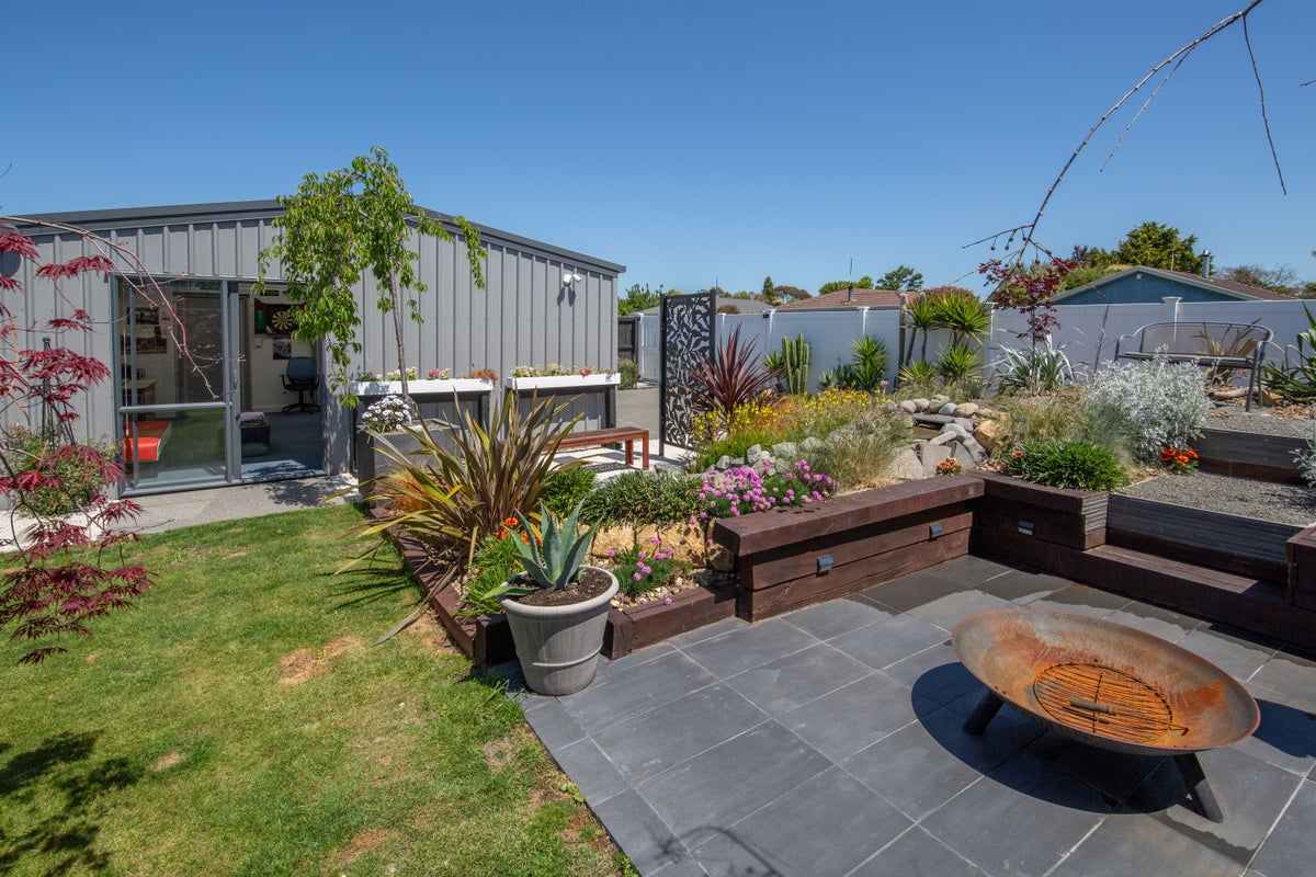 32 Caithness Street, New Brighton, Christchurch - Carousel 2