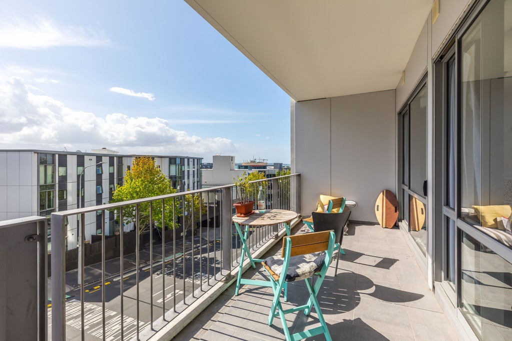 201/17 Vogel Lane, Auckland Central, Auckland - Carousel 1
