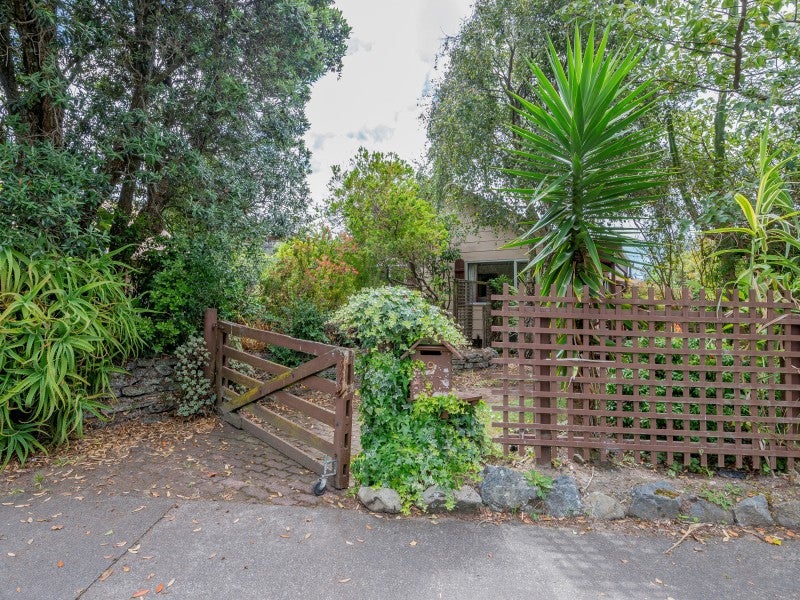 9 Weggery Drive, Waikanae Beach, Waikanae - Carousel 1