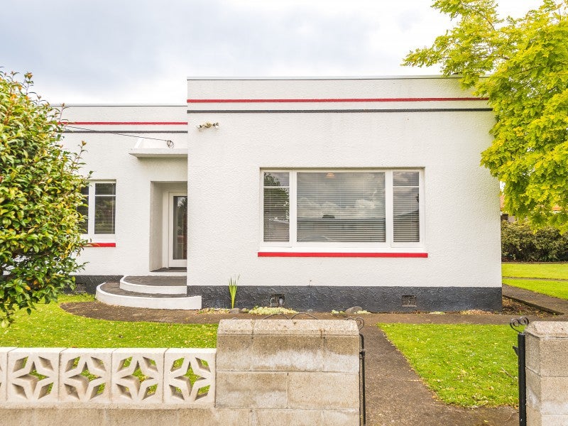 33 Moana Street, Whanganui East, Whanganui - Carousel 1