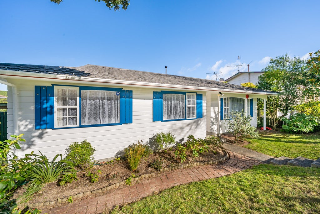 59 Waipounamu Drive, Kelson, Lower Hutt - Carousel 2