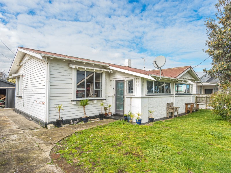 32 Abbot Street, Gonville, Whanganui - Carousel 1