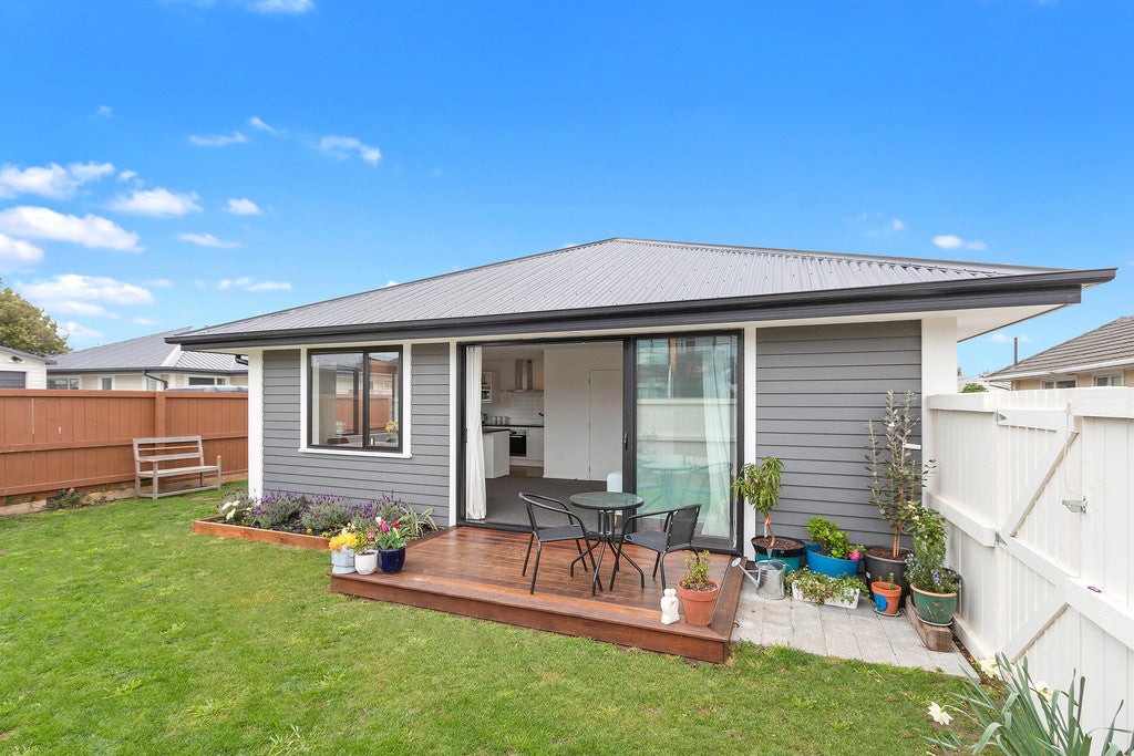 274 Travis Road, New Brighton, Christchurch - Carousel 1
