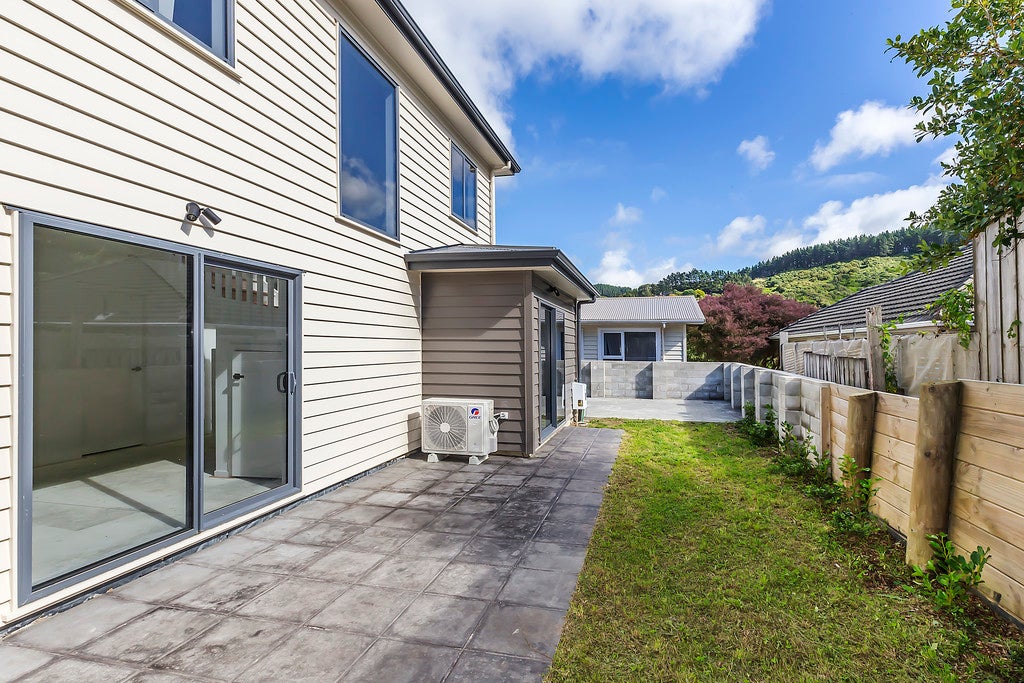 10B Olivia Crescent, Tawa, Wellington - Carousel 14