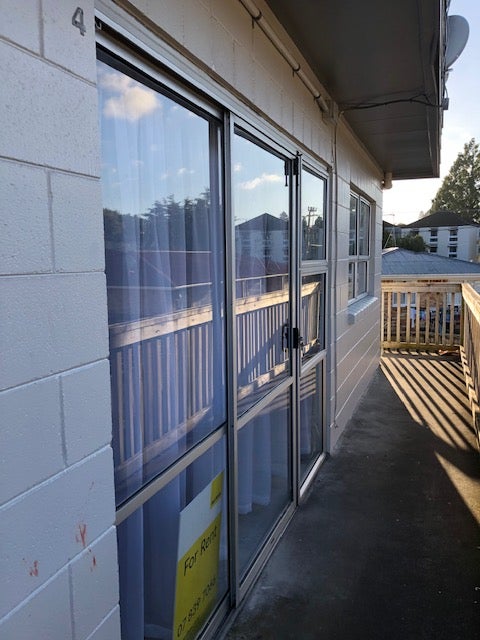 4/36 Hogan Street, Hamilton East, Hamilton - Carousel 1