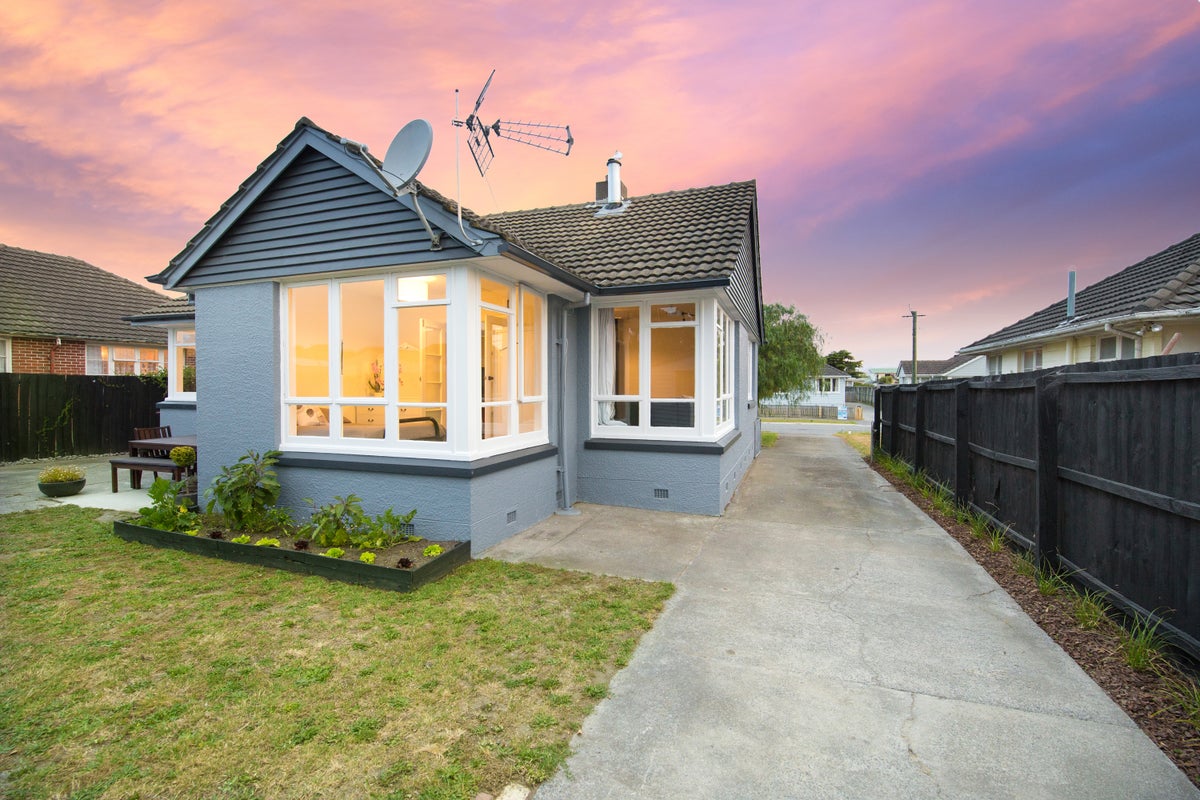 29 Eureka Street, Aranui, Christchurch - Carousel 1