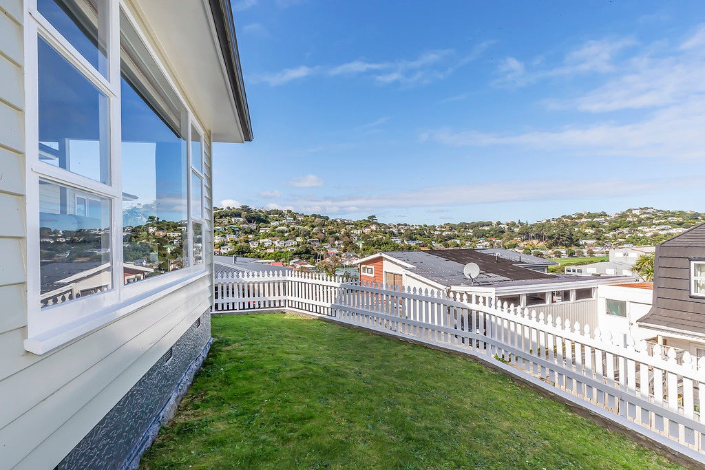 32 Revans Street, Miramar, Wellington - Carousel 2