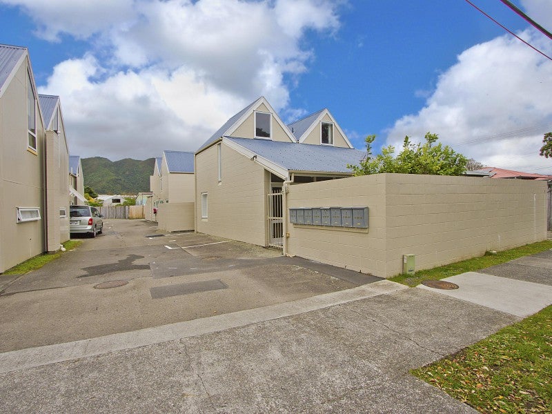 3/118 Randwick Road, MOERA, LOWER HUTT - Carousel 1