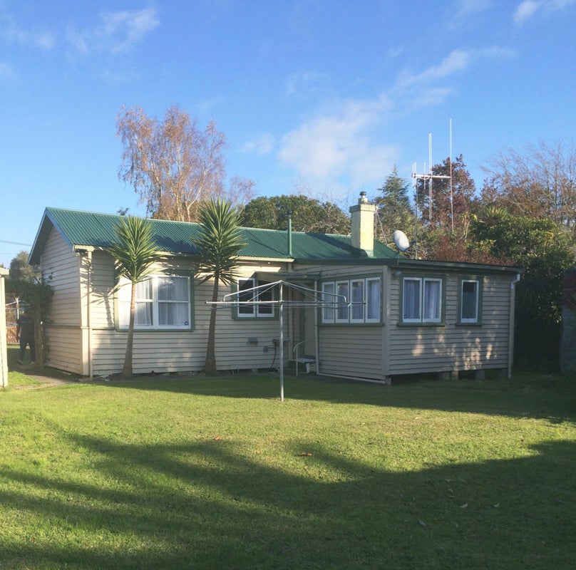 15 Claude Street, Fairfield, Hamilton - Carousel 1