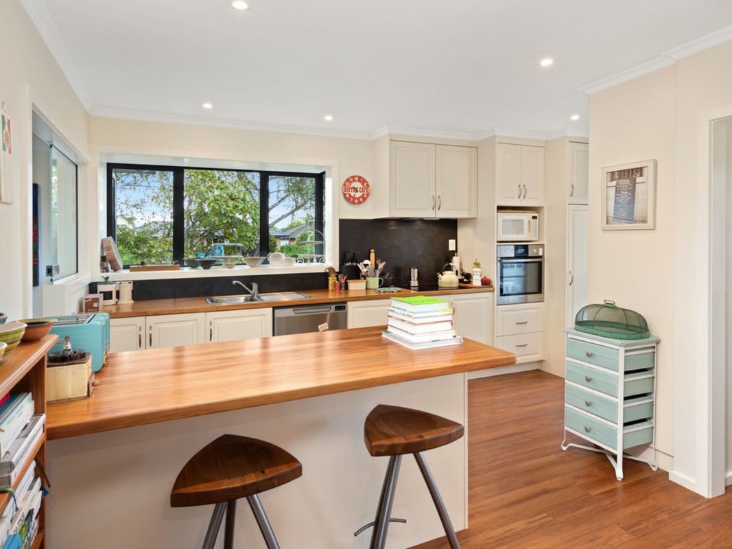 12 Bary Street, Springlands, Blenheim - Carousel 2