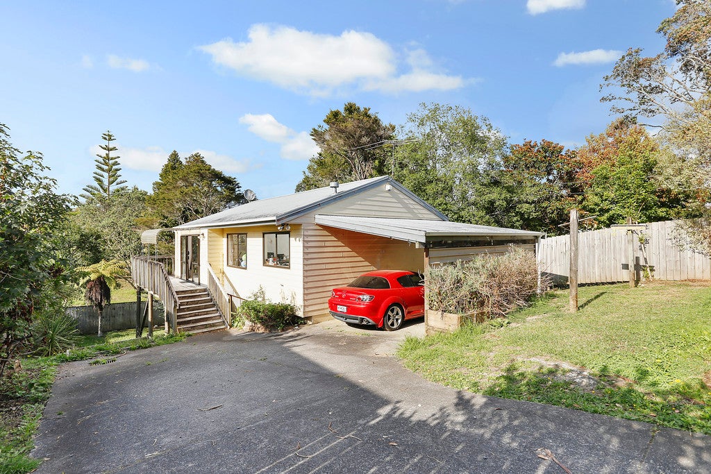 2/14 Norman Road, Titirangi, Auckland - Carousel 2