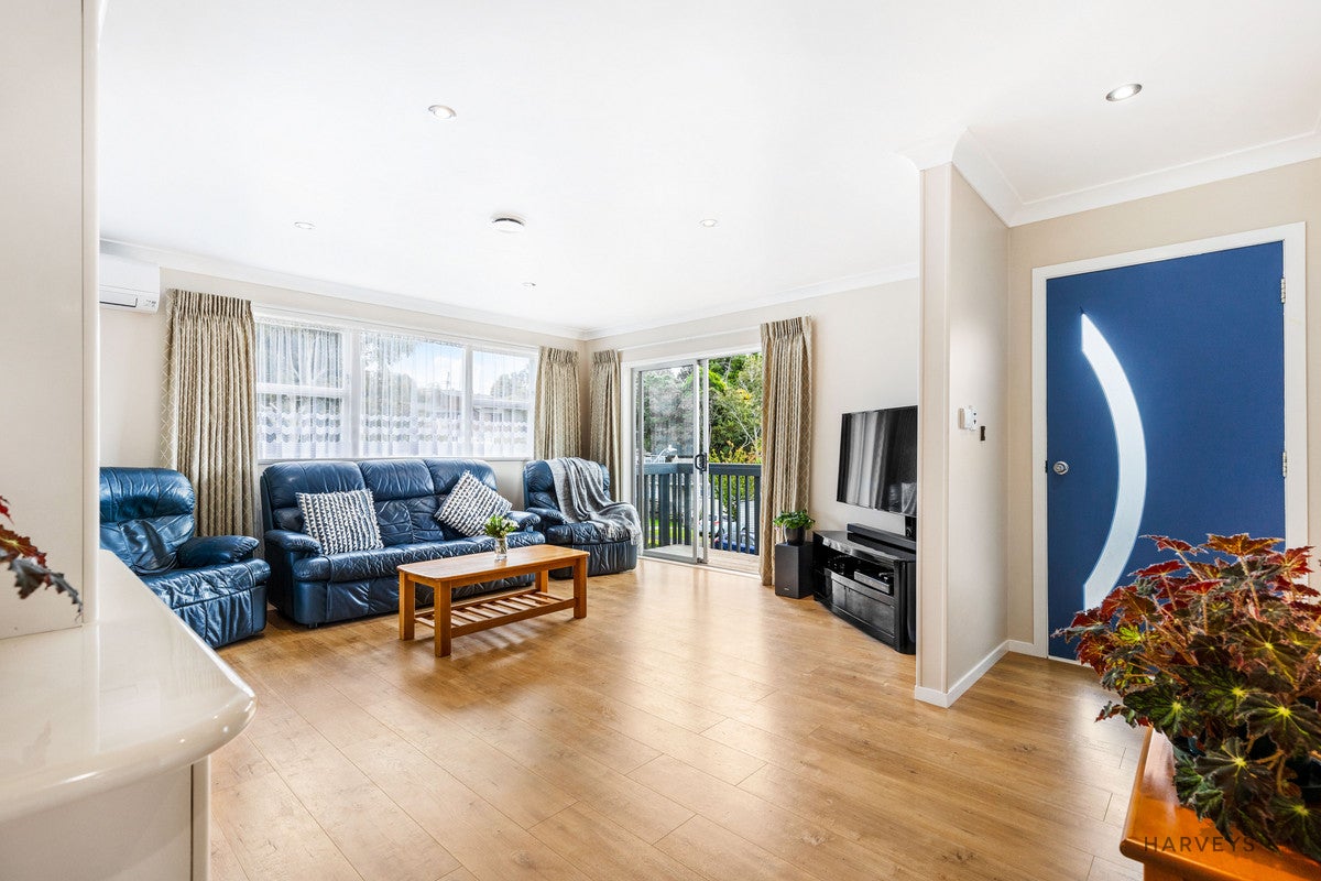 56 Lemnos Place, Titirangi, Auckland - Carousel 2