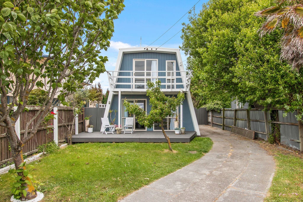 77 Beresford Street, New Brighton, Christchurch - Carousel 1