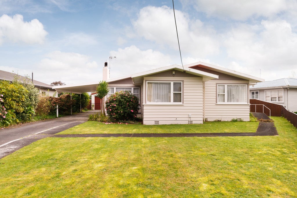 14 Nairn Crescent, Awapuni, Palmerston North - Carousel 18