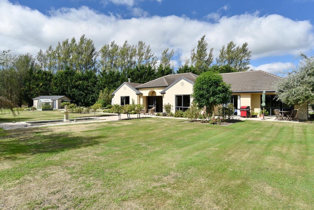 1 Sillano Place, Ohoka, Kaiapoi - Carousel 1