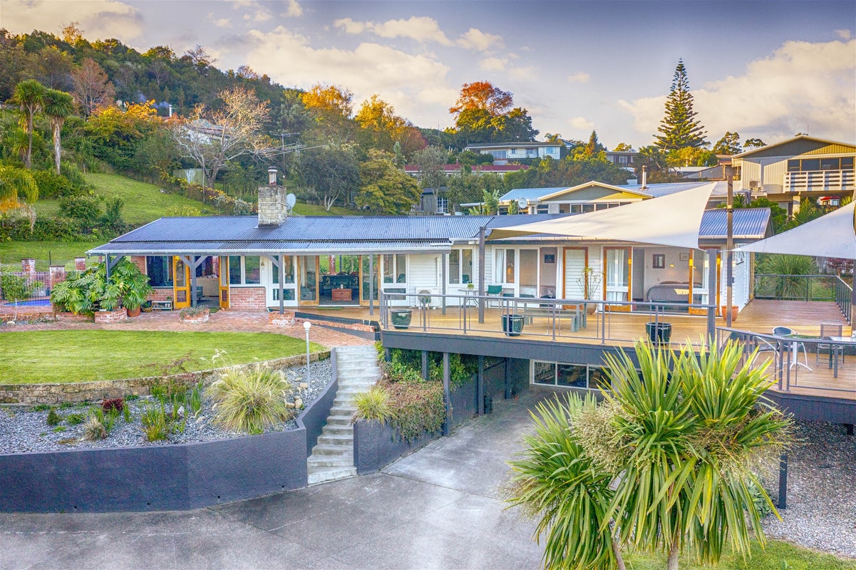 195 Russell Street, Whataupoko, Gisborne - Carousel 1