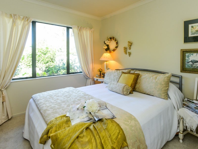 4/1017 Southland Road, Raureka, Hastings - Carousel 2