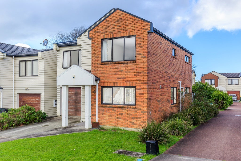 25 Masons Road, Oteha, Auckland - Carousel 1