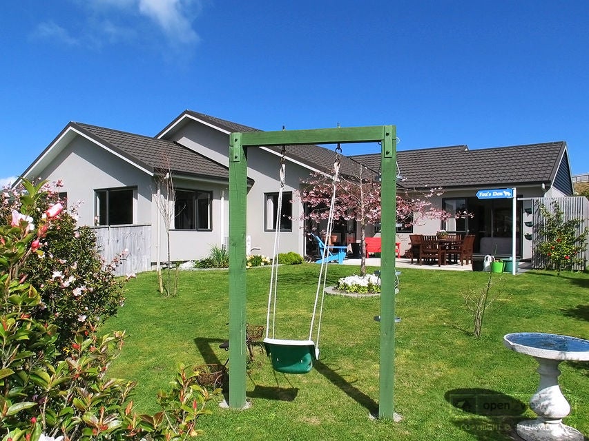 45 Te Puia Drive, Aotea, Porirua - Carousel 2