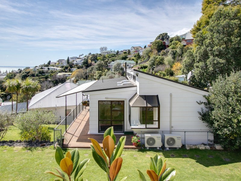 27 Goldsmith Road, Hospital Hill, Napier - Carousel 2