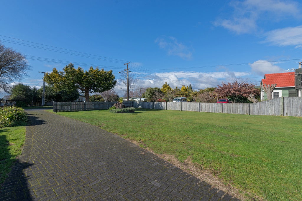 122 Koutu Road, Kawaha Point, Rotorua - Carousel 23