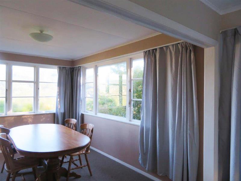 33 Cheshire Street, Wilton, Wellington - Carousel 1