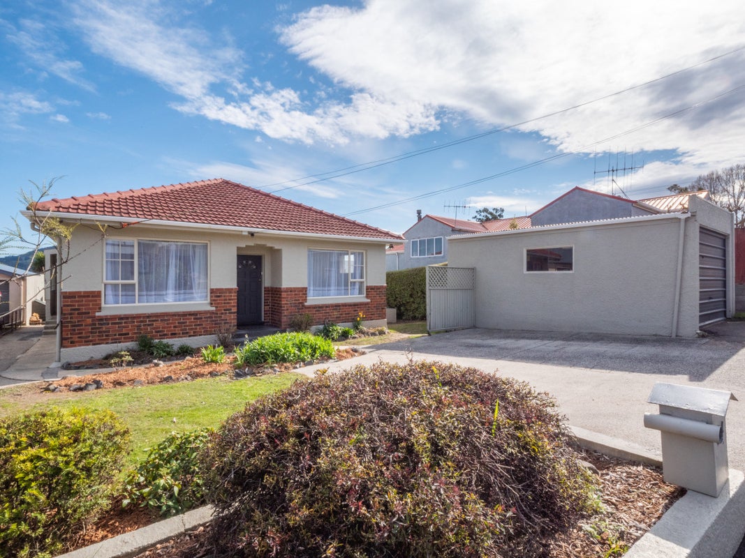 34 Exeter Street, Abbotsford, Dunedin - Carousel 1