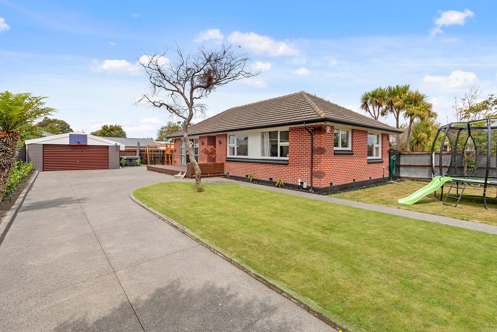 4 Eglinton Street, Avondale, Christchurch - Carousel 1