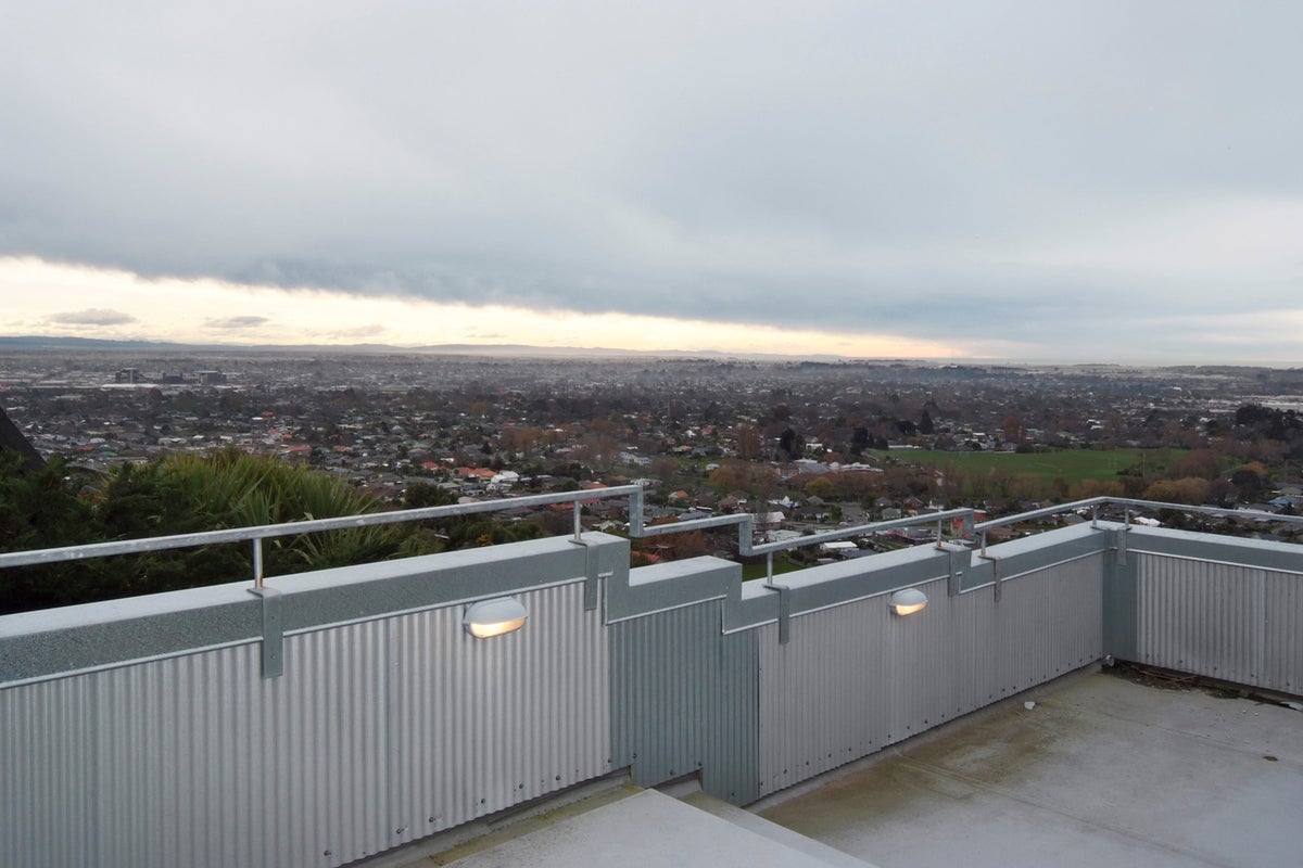 27 Millhill Lane, Huntsbury, Christchurch - Carousel 1
