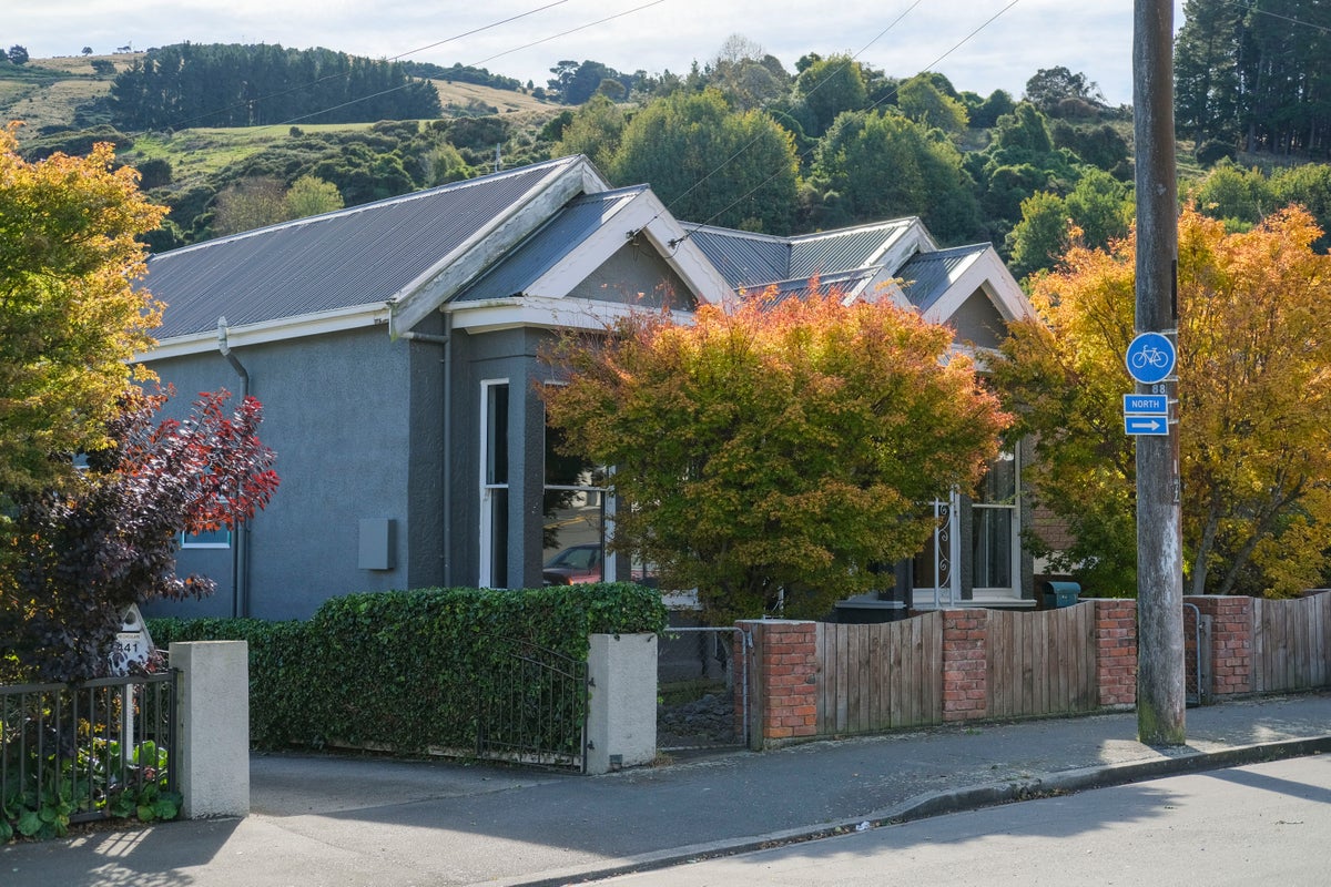 443 North Road, North East Valley, Dunedin - Carousel 1