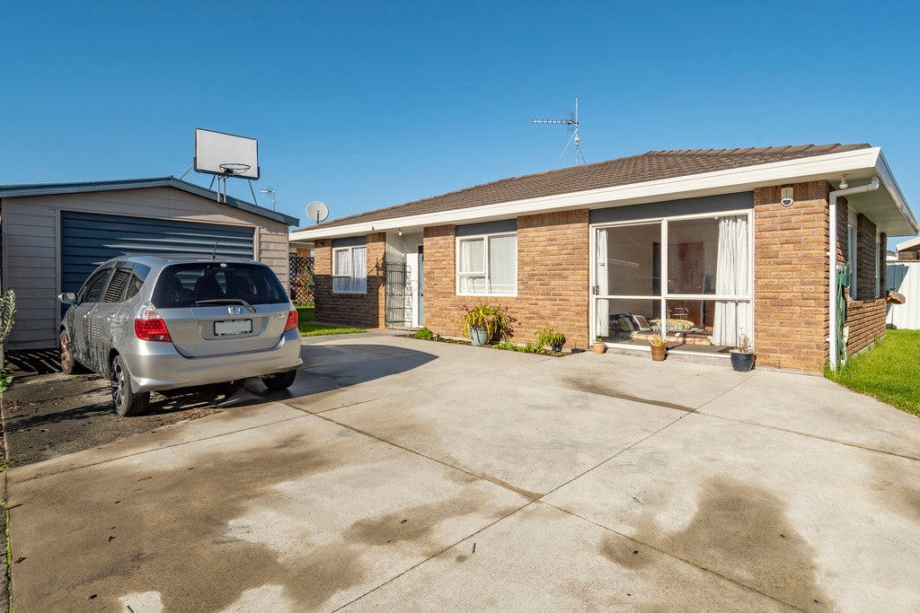 12B Maitland Street, Greerton, Tauranga - Carousel 13