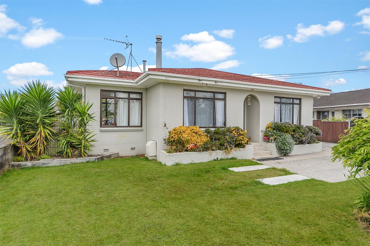 29 Storey Avenue, Forest Lake, Hamilton - Carousel 2