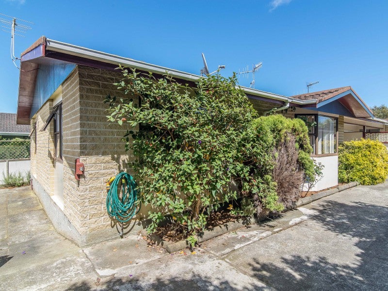 1/100 HILLCREST Road, RAUMATI BEACH, PARAPARAUMU - Carousel 2