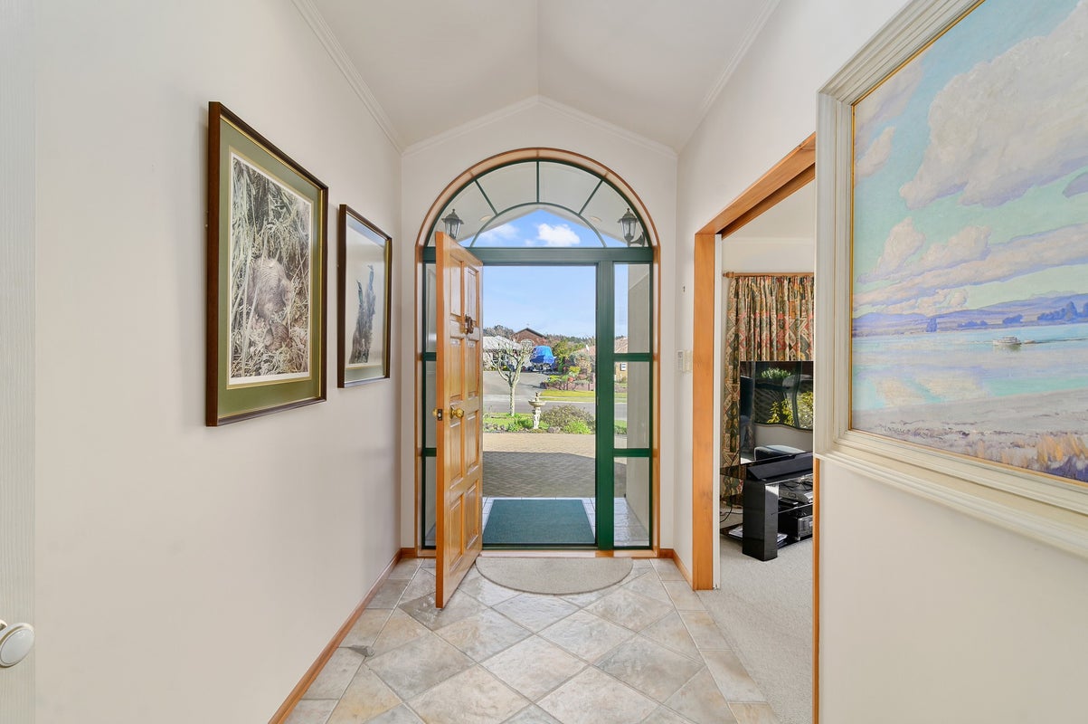 14 Stanley Drive, Lynmore, Rotorua - Carousel 2