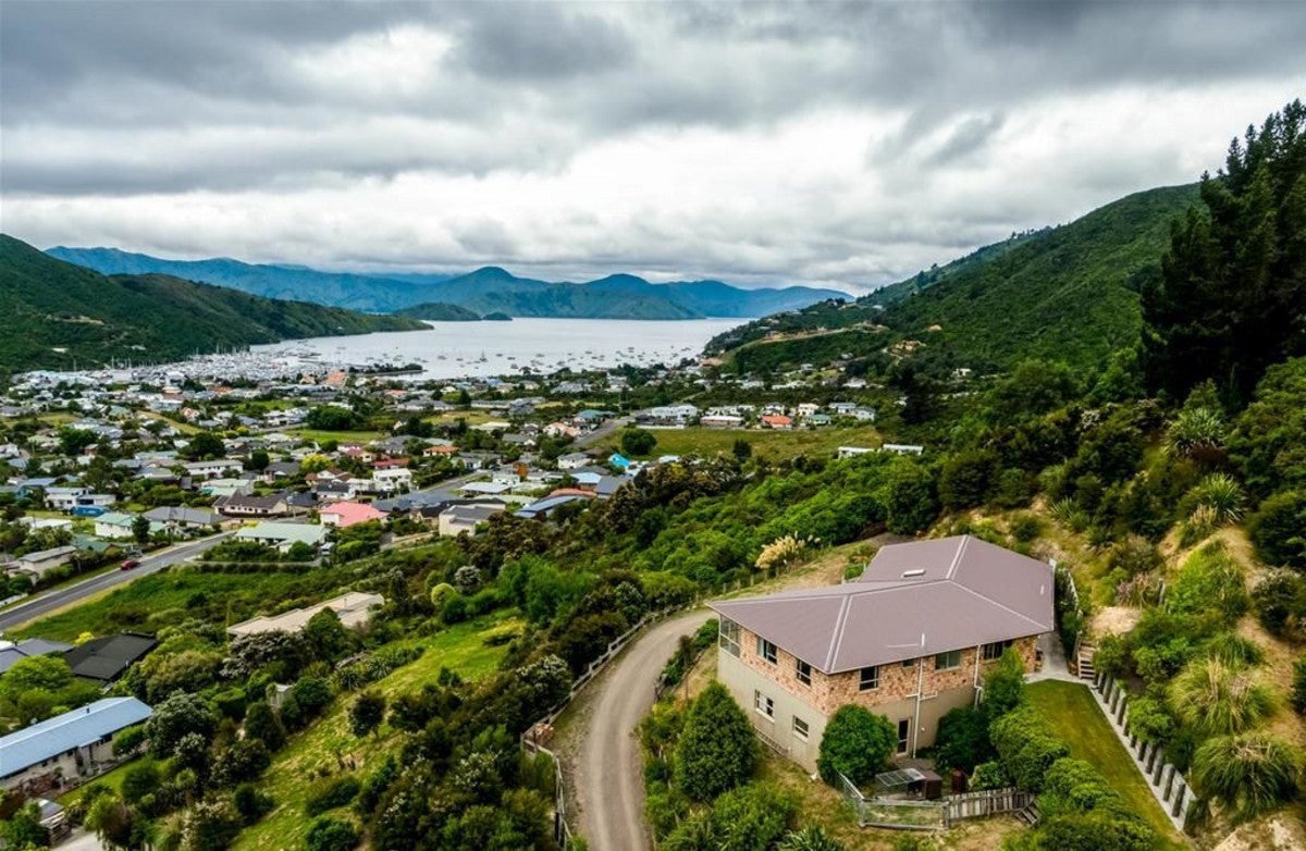 28A Moana View Road, Waikawa, Picton - Carousel 24