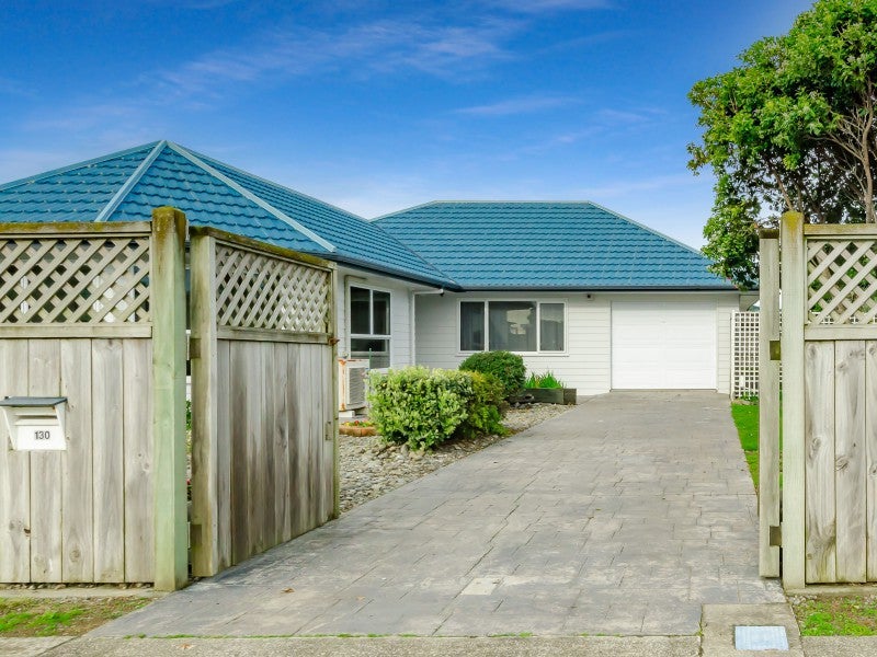 130 Field Way, Waikanae Beach, Waikanae - Carousel 2