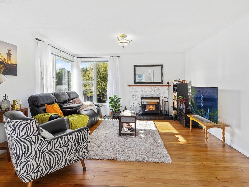 78 Taylor Terrace, Tawa, Wellington - Carousel 2