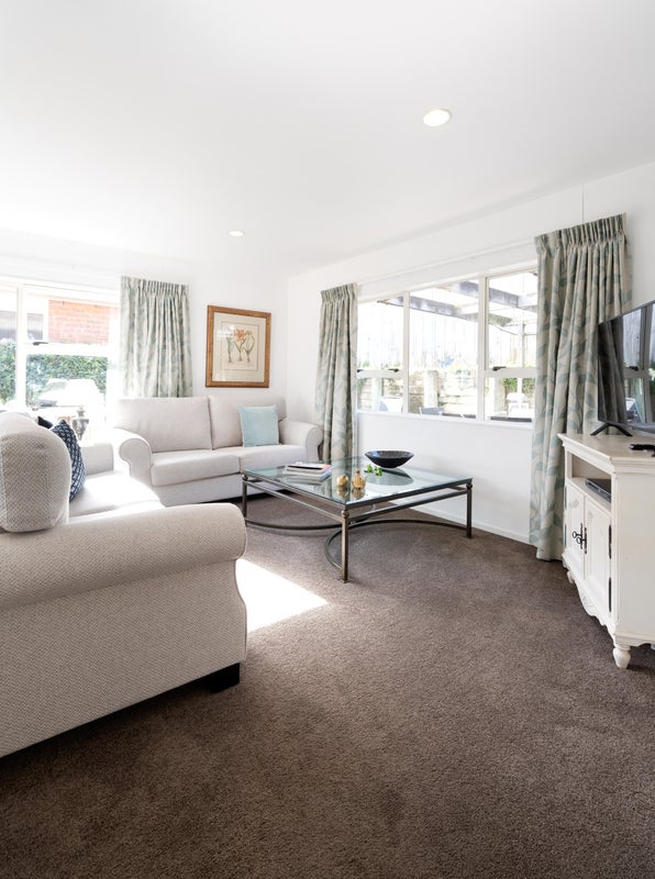 2/9 Wiltshire Place, Somerville, Manukau - Carousel 26