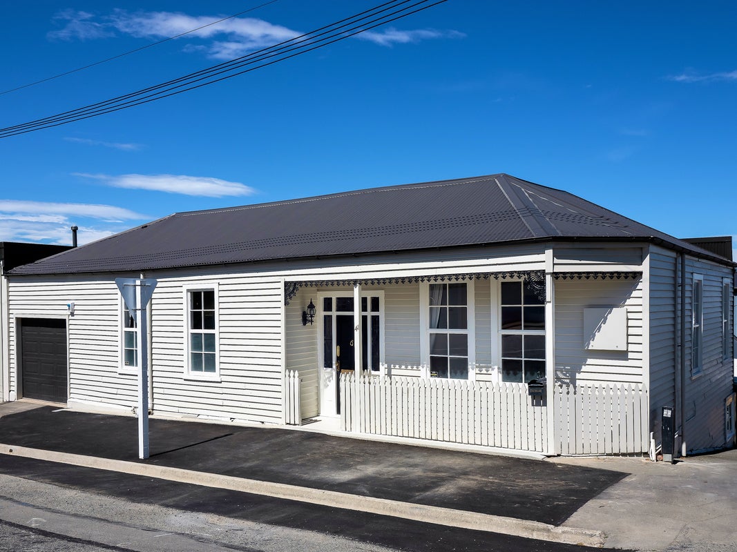 41 Winchester Street, Lyttelton, Lyttelton - Carousel 1